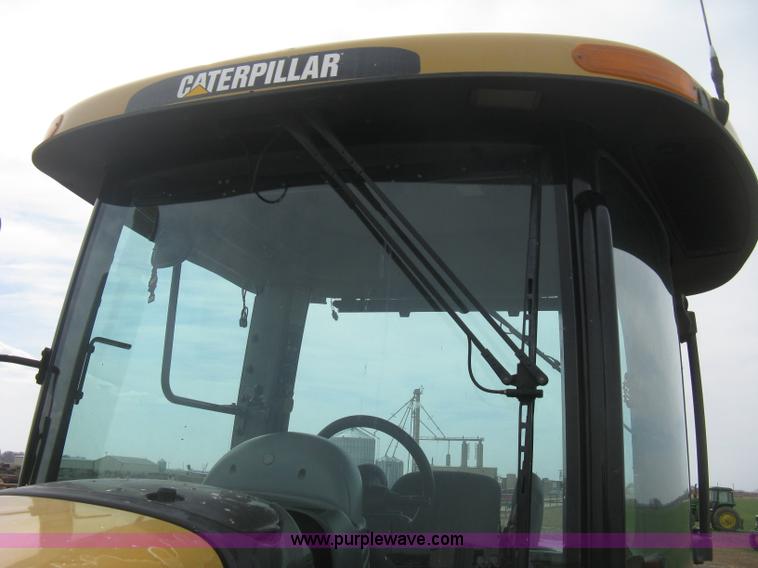 image for item E3325 2002 Caterpillar Challenger MT755 tractor