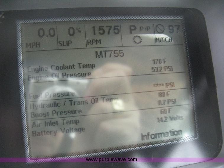 image for item E3325 2002 Caterpillar Challenger MT755 tractor