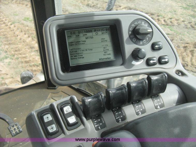 image for item E3325 2002 Caterpillar Challenger MT755 tractor