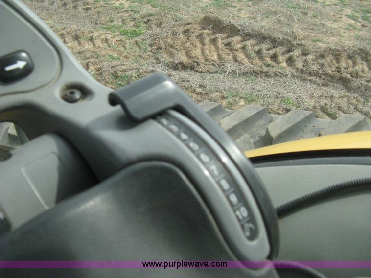 image for item E3325 2002 Caterpillar Challenger MT755 tractor