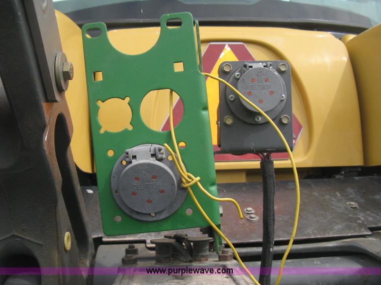 image for item E3325 2002 Caterpillar Challenger MT755 tractor