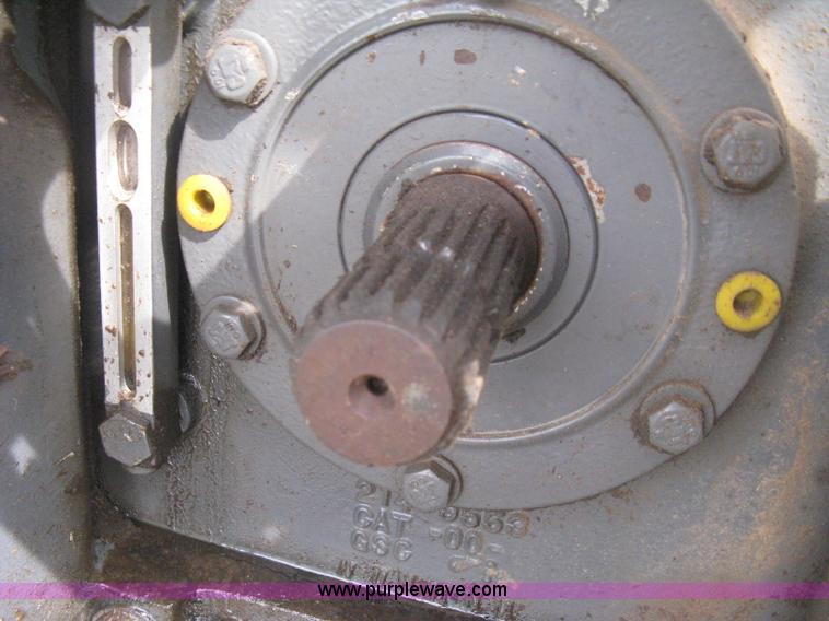 image for item E3325 2002 Caterpillar Challenger MT755 tractor