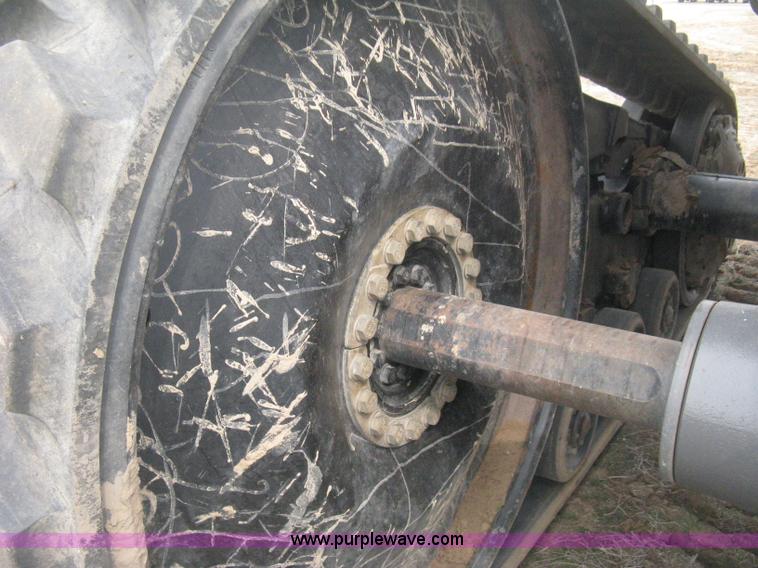 image for item E3325 2002 Caterpillar Challenger MT755 tractor