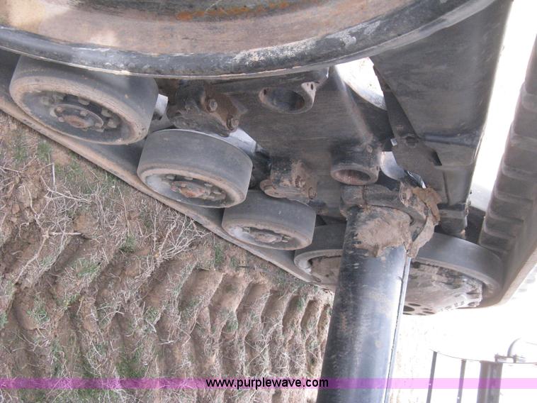 image for item E3325 2002 Caterpillar Challenger MT755 tractor