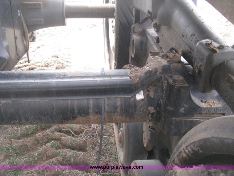 image for item E3325 2002 Caterpillar Challenger MT755 tractor