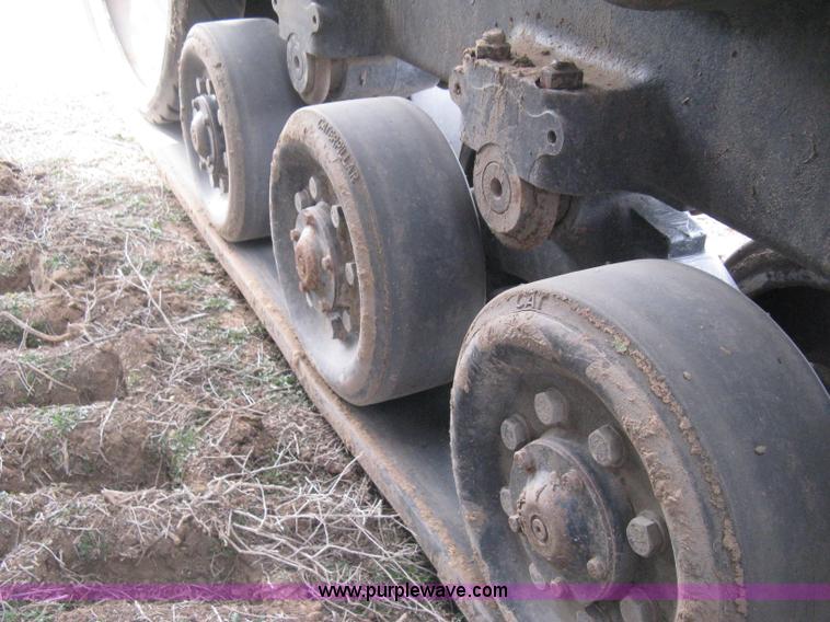 image for item E3325 2002 Caterpillar Challenger MT755 tractor