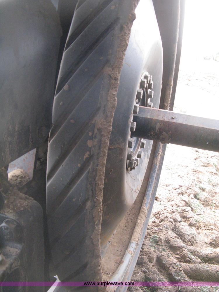 image for item E3325 2002 Caterpillar Challenger MT755 tractor