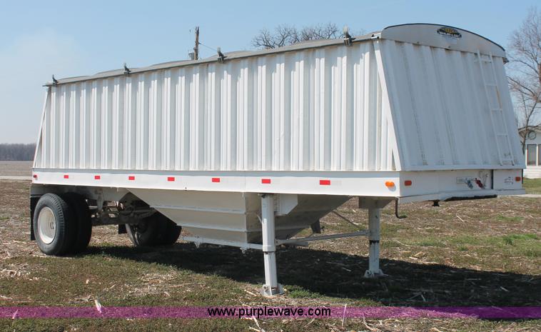 image for item E3344 1969 Moni 25' shop built grain trailer