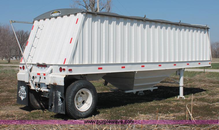 image for item E3344 1969 Moni 25' shop built grain trailer