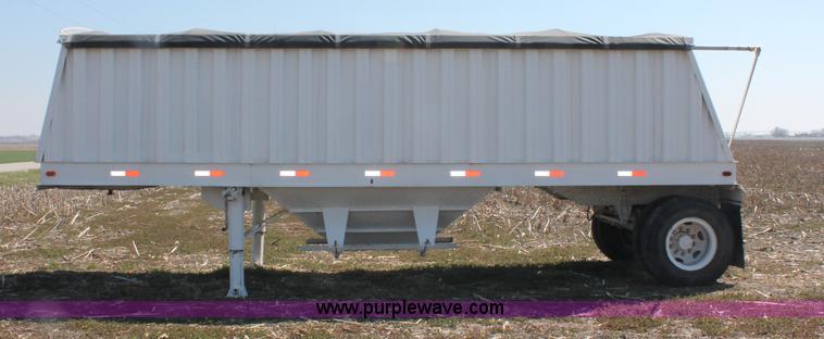 image for item E3344 1969 Moni 25' shop built grain trailer