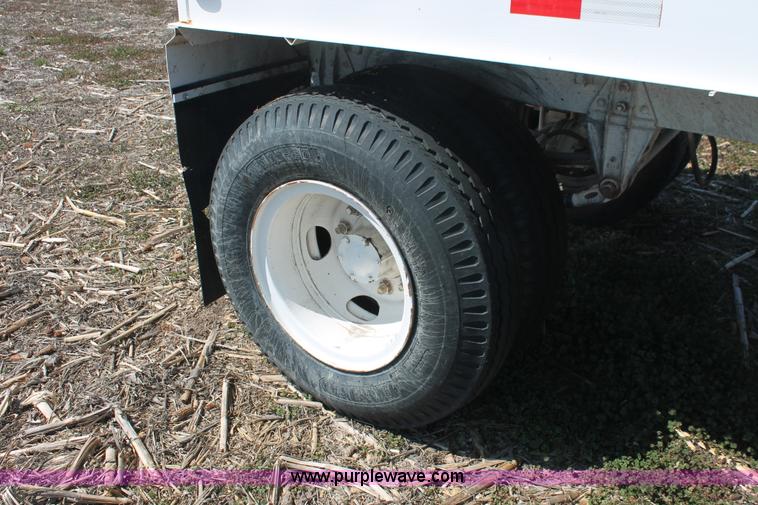 image for item E3344 1969 Moni 25' shop built grain trailer