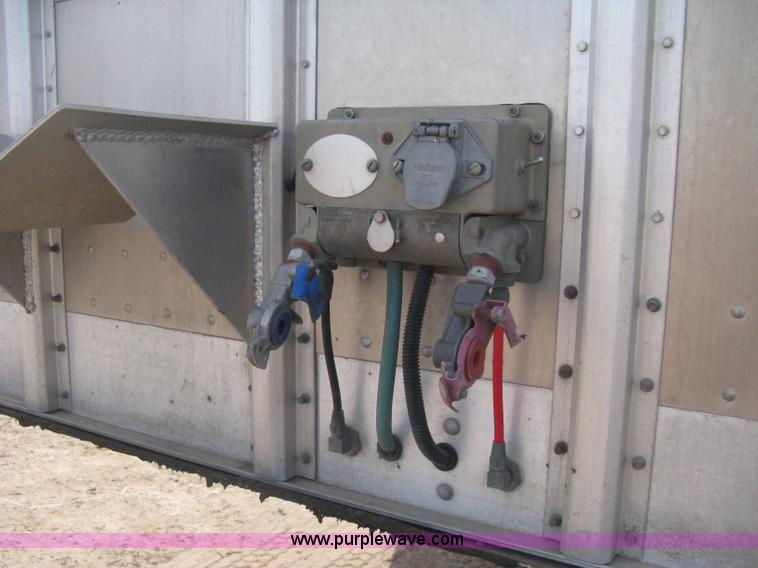 image for item E3357 2010 Barrett cattle pot trailer