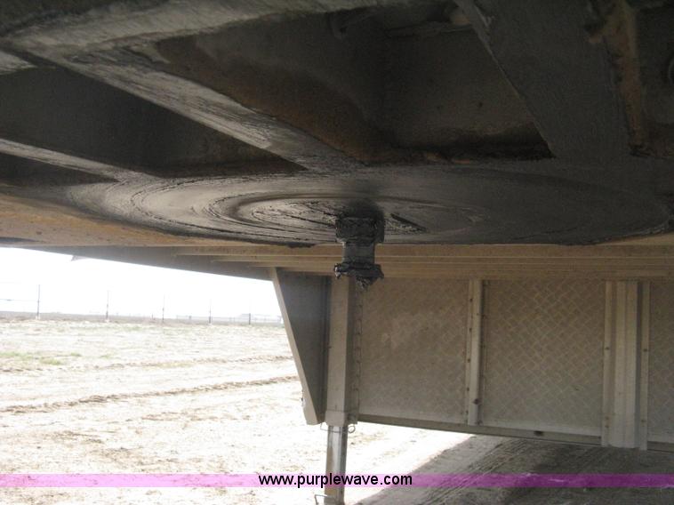 image for item E3357 2010 Barrett cattle pot trailer