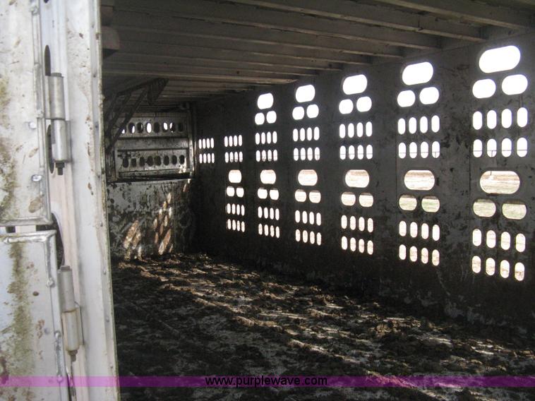 image for item E3357 2010 Barrett cattle pot trailer