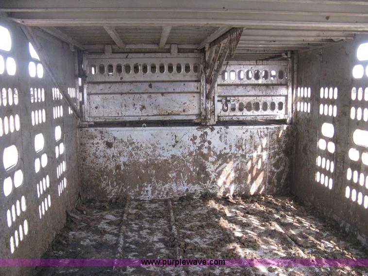 image for item E3357 2010 Barrett cattle pot trailer