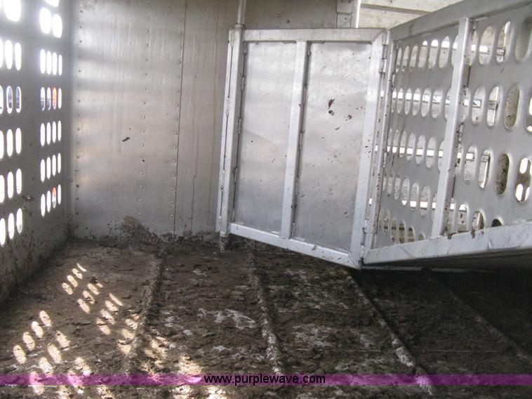 image for item E3357 2010 Barrett cattle pot trailer