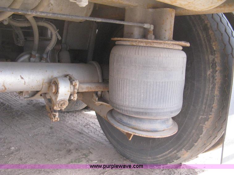 image for item E3357 2010 Barrett cattle pot trailer