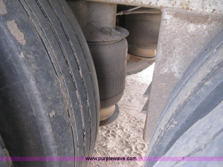 image for item E3357 2010 Barrett cattle pot trailer