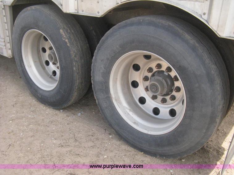 image for item E3357 2010 Barrett cattle pot trailer