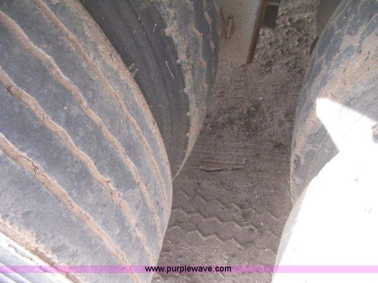 image for item E3357 2010 Barrett cattle pot trailer