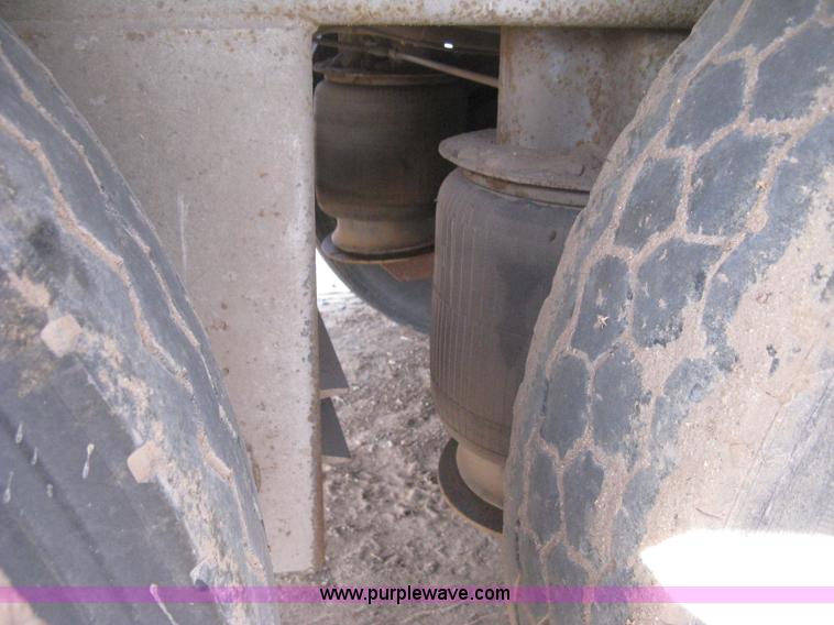 image for item E3357 2010 Barrett cattle pot trailer