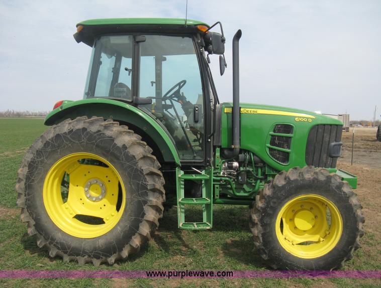 image for item E3358 2009 John Deere 6100D MFWD tractor