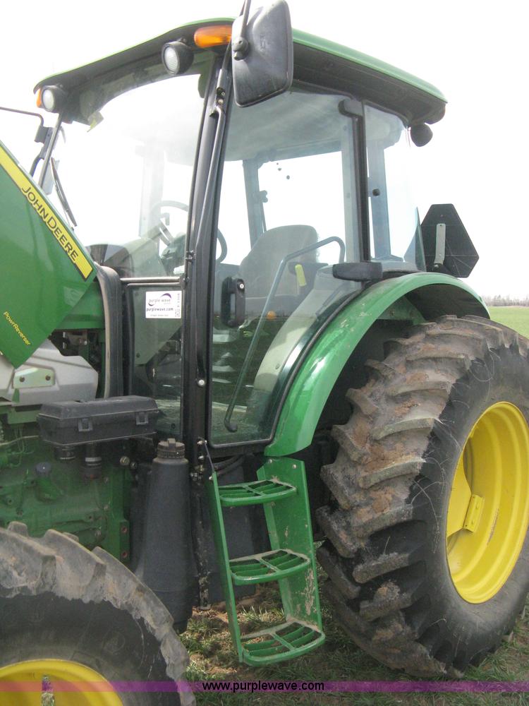 image for item E3358 2009 John Deere 6100D MFWD tractor