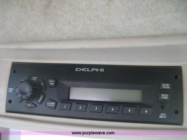 image for item E3358 2009 John Deere 6100D MFWD tractor