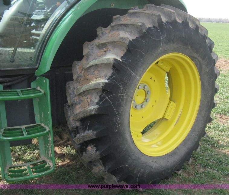 image for item E3358 2009 John Deere 6100D MFWD tractor