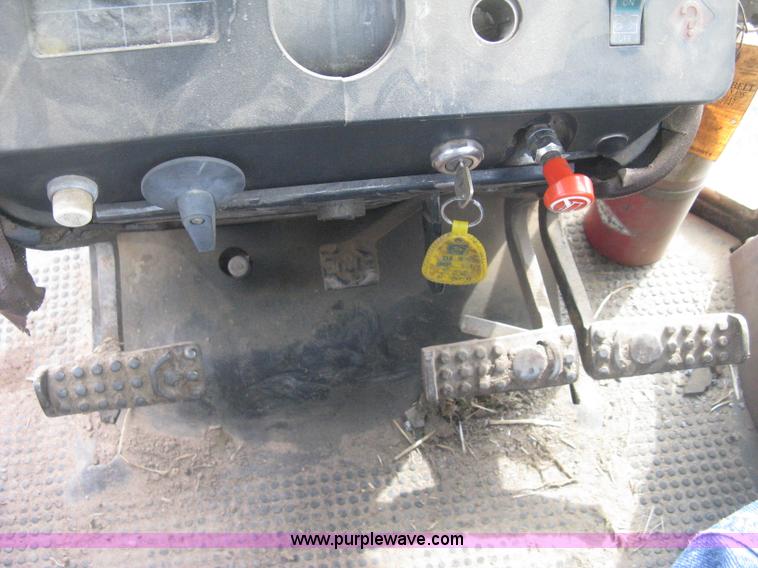 image for item E3359 1988 John Deere 4450 MFWD tractor