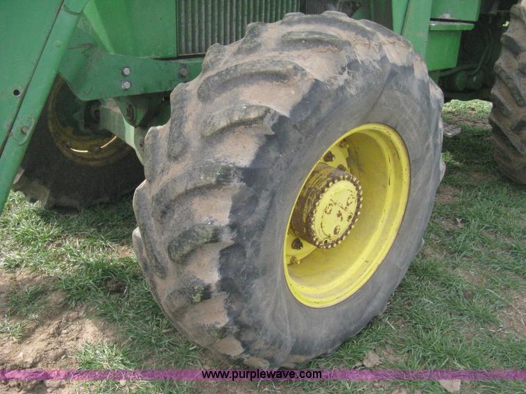 image for item E3359 1988 John Deere 4450 MFWD tractor