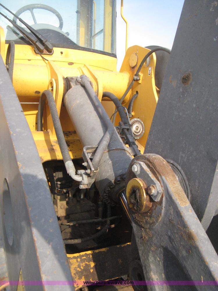 image for item E3360 2001 Volvo L70D wheel loader
