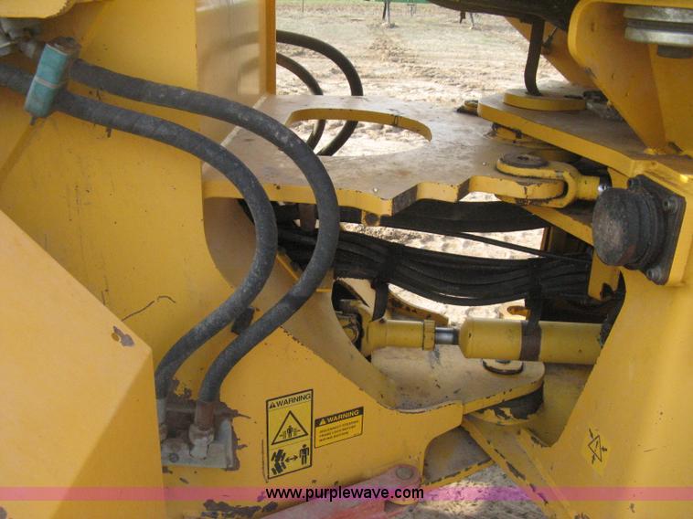 image for item E3360 2001 Volvo L70D wheel loader