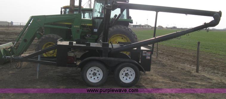 image for item E3361 Strobel trailer mounted seed tender
