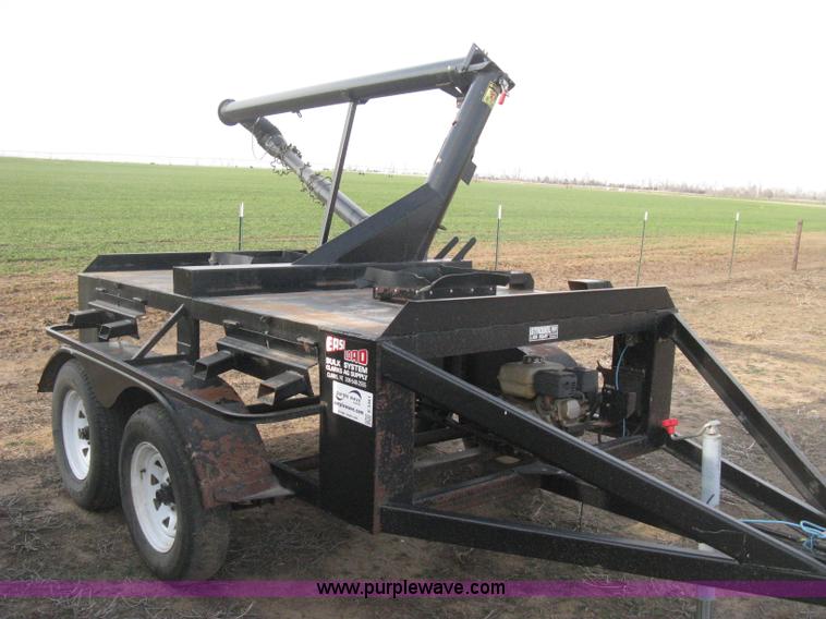 image for item E3361 Strobel trailer mounted seed tender
