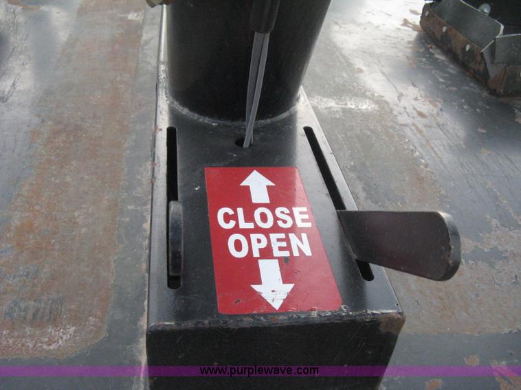 image for item E3361 Strobel trailer mounted seed tender