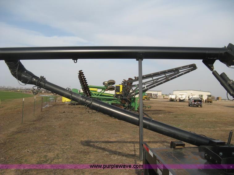 image for item E3361 Strobel trailer mounted seed tender