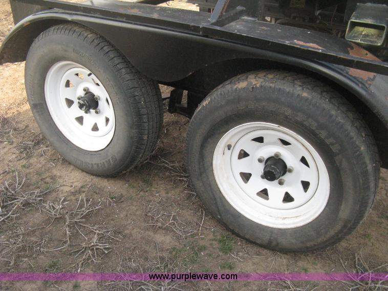 image for item E3361 Strobel trailer mounted seed tender