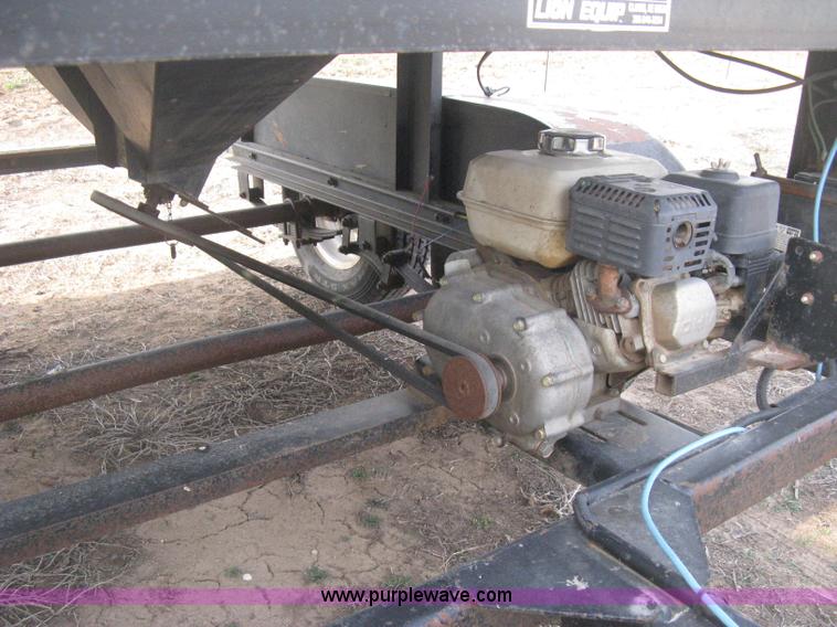 image for item E3361 Strobel trailer mounted seed tender