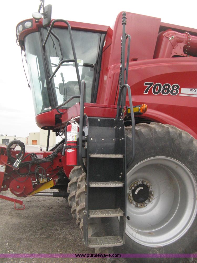 image for item E3374 2011 Case IH 7088 Axial-Flow RWA combine