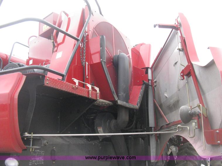 image for item E3374 2011 Case IH 7088 Axial-Flow RWA combine