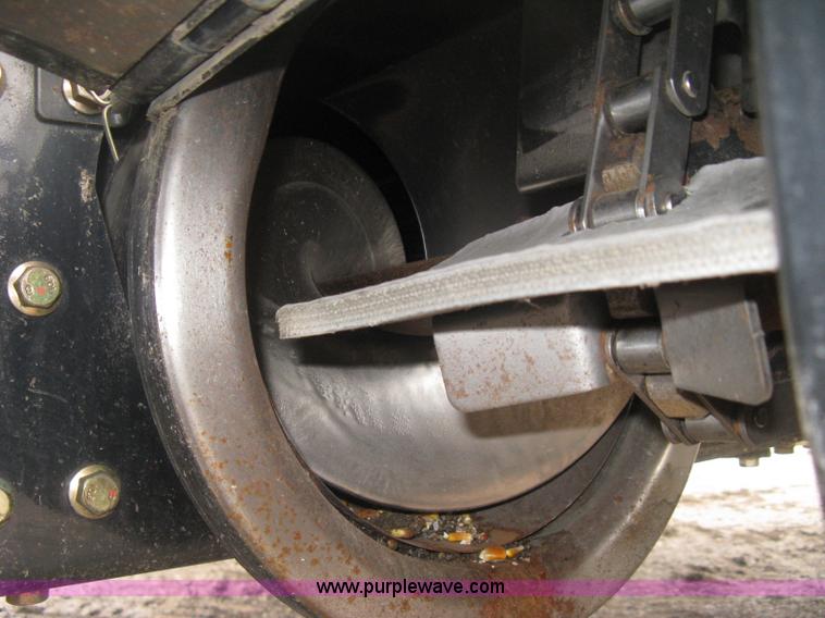 image for item E3374 2011 Case IH 7088 Axial-Flow RWA combine