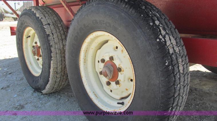 image for item E3844 1978 Tote 18' gooseneck trailer