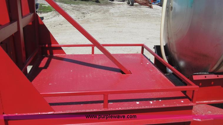 image for item E3844 1978 Tote 18' gooseneck trailer