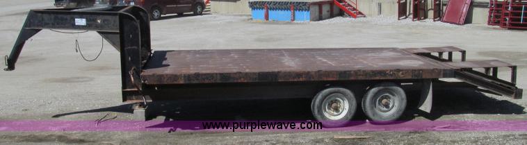 image for item E3845 1976 Hillsboro gooseneck trailer