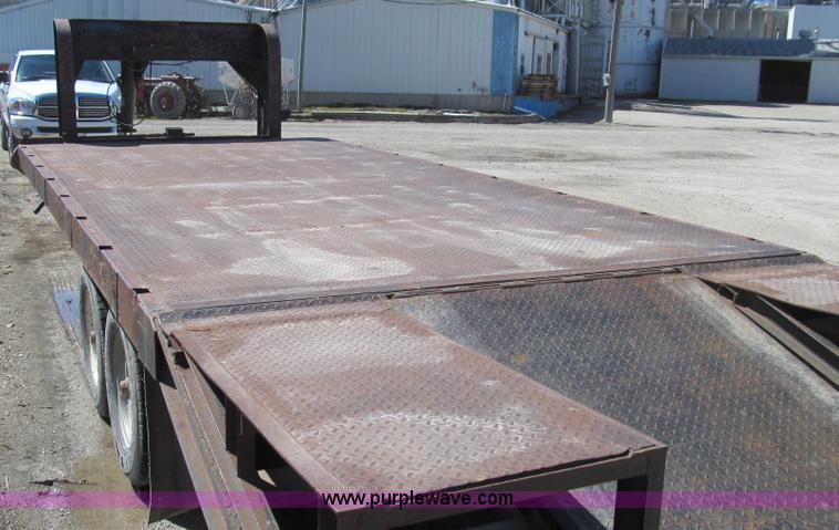 image for item E3845 1976 Hillsboro gooseneck trailer