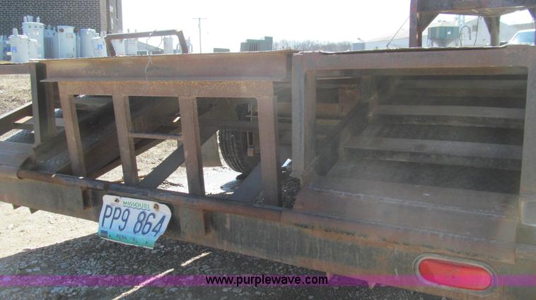 image for item E3845 1976 Hillsboro gooseneck trailer