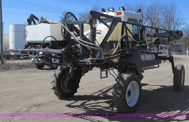 image for item E3846 2000 SpraCoupe 4440-80 2WD sprayer