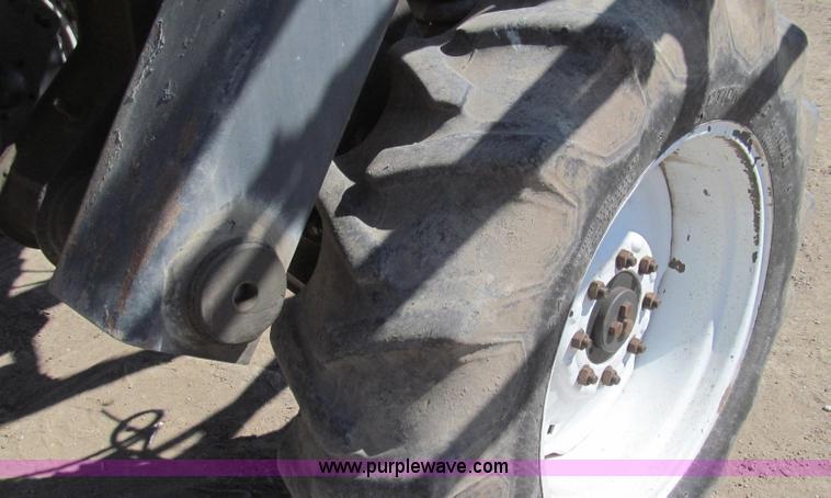 image for item E3846 2000 SpraCoupe 4440-80 2WD sprayer