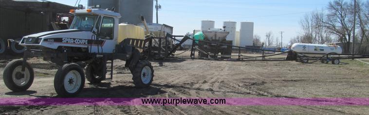 image for item E3846 2000 SpraCoupe 4440-80 2WD sprayer